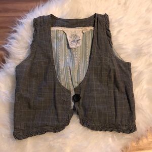 Klovis love happiness & green peace on earth vest